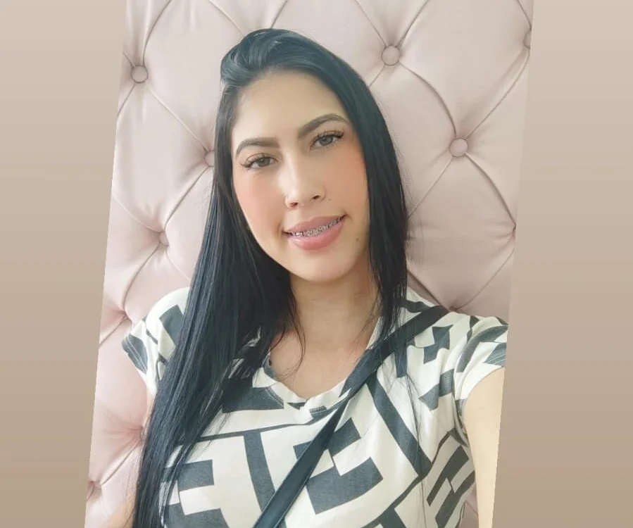 diva_dine's Offline XXX Chat