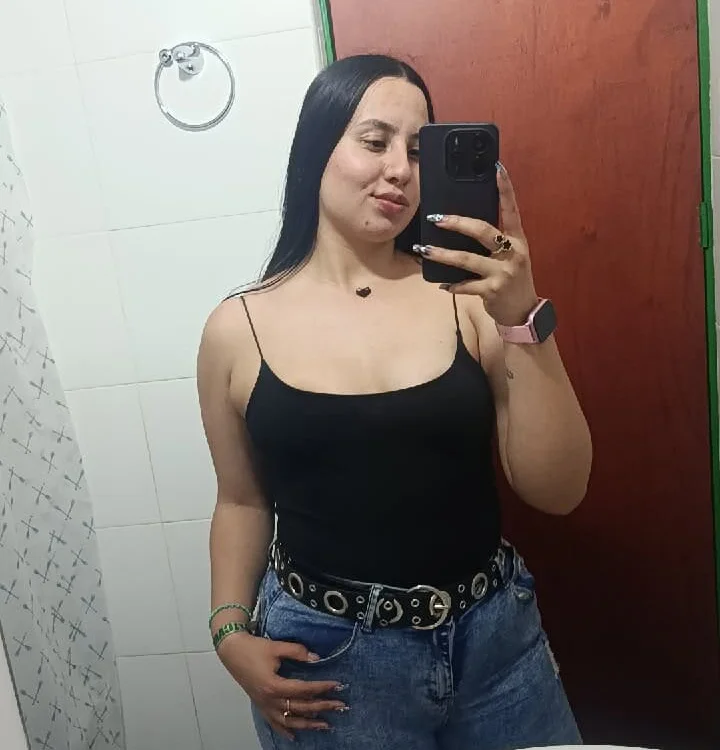 Paula_martines' Offline XXX Chat