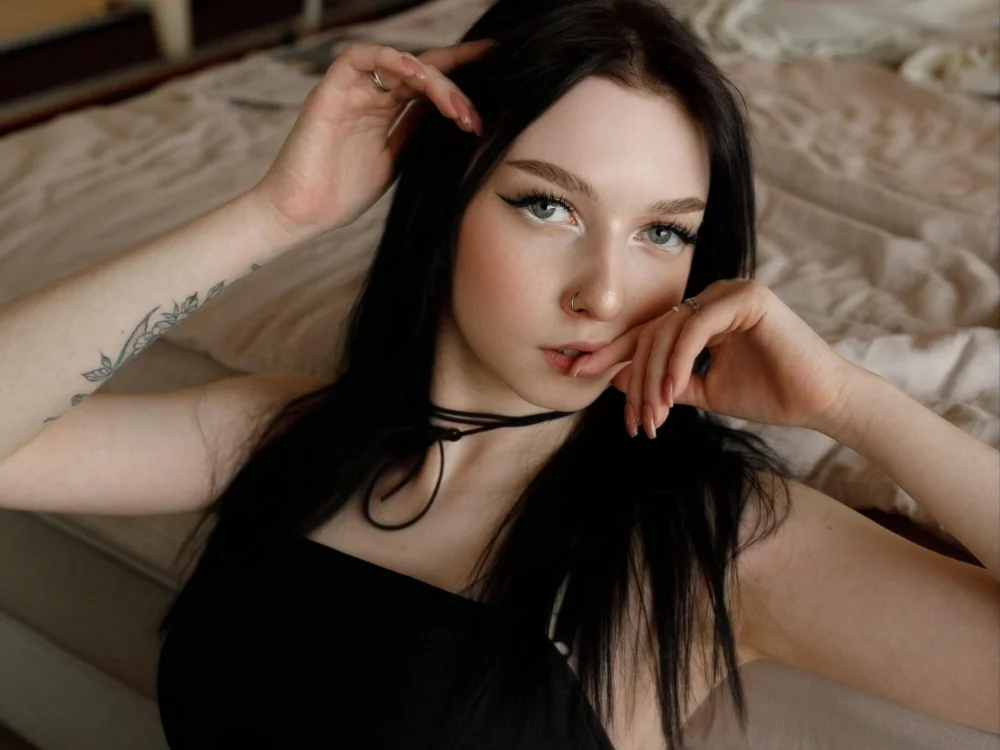 LisaRoss' Offline XXX Chat