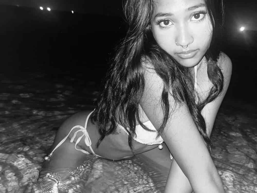 Lyla_Love's Offline XXX Chat