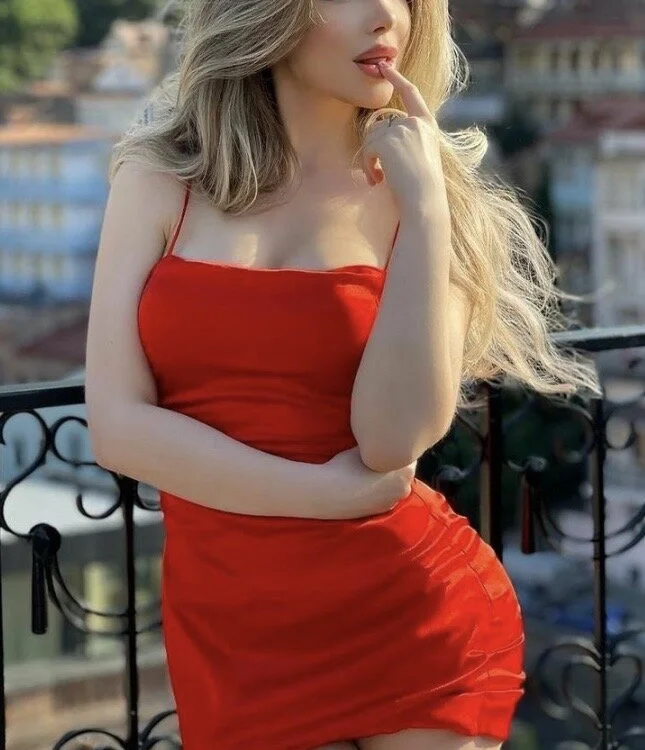 Kira-hot Chat XXX offline