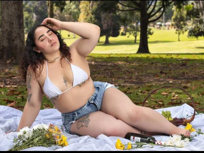 Ayla-marttinez profile