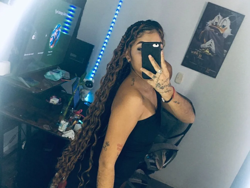 Offline XXX chat modela Money777333