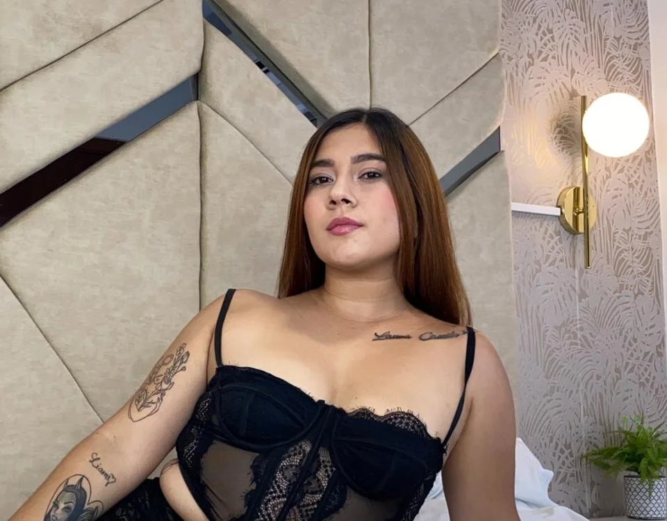 Leah-Moon Offline XXX-chat