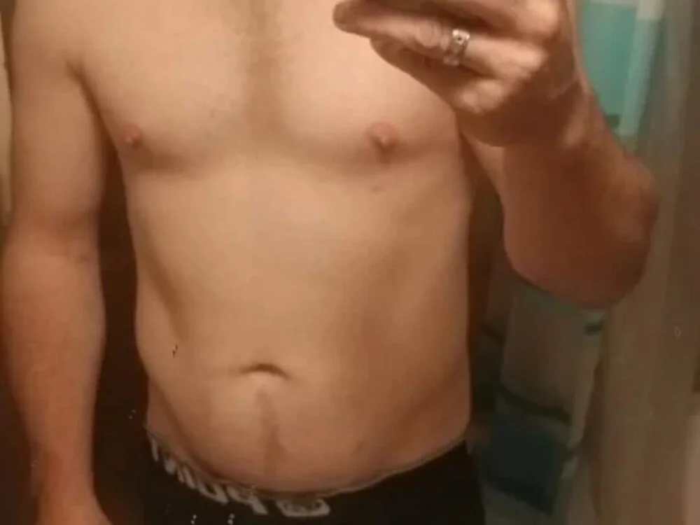 Bobyy1985 offline XXX-chatje