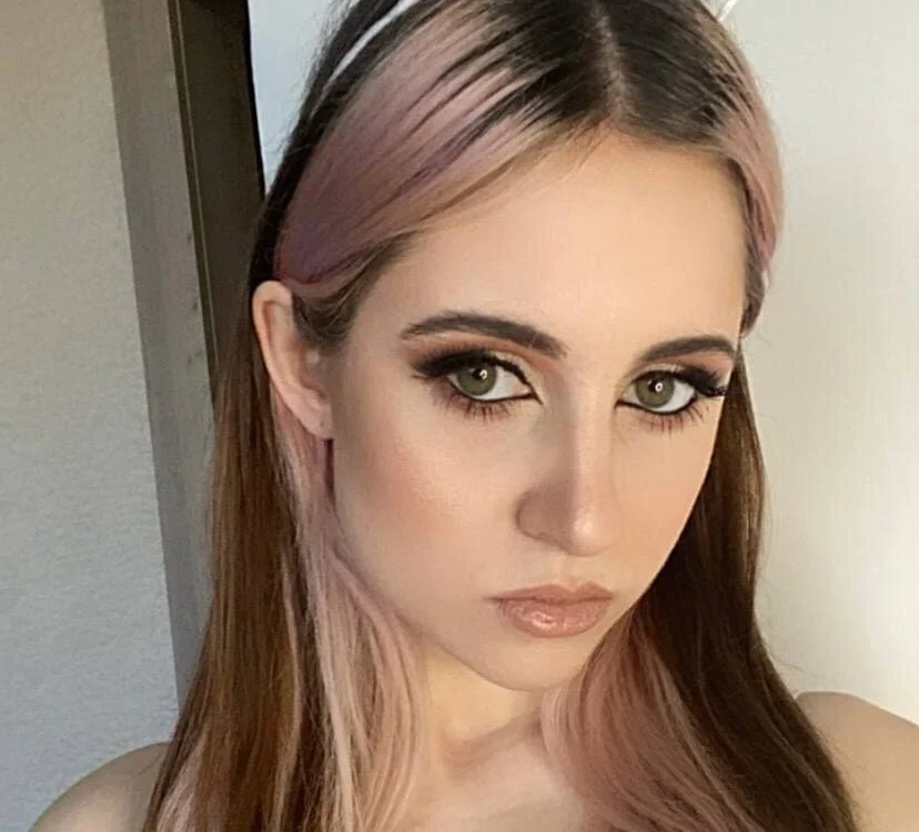 Lucky_bunn's Offline Chat Room