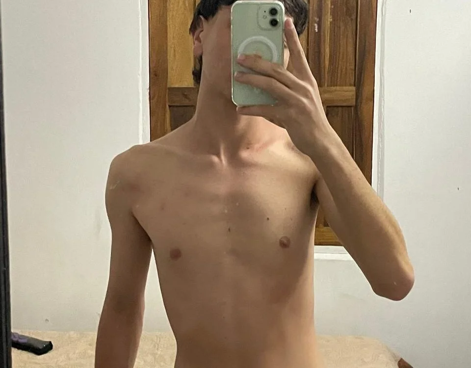 Sam_Restwodn Offline XXX chat