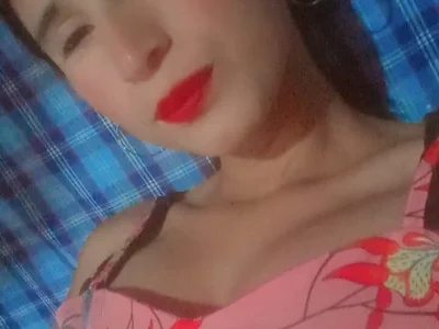 chicas_capibara - live cam model