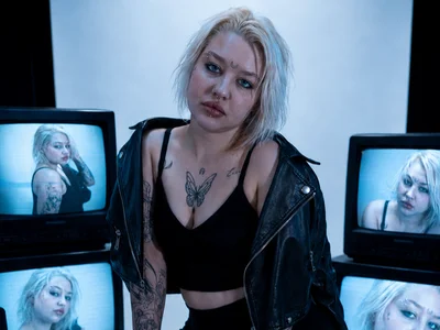 Joslyn_Blossom - Girl 