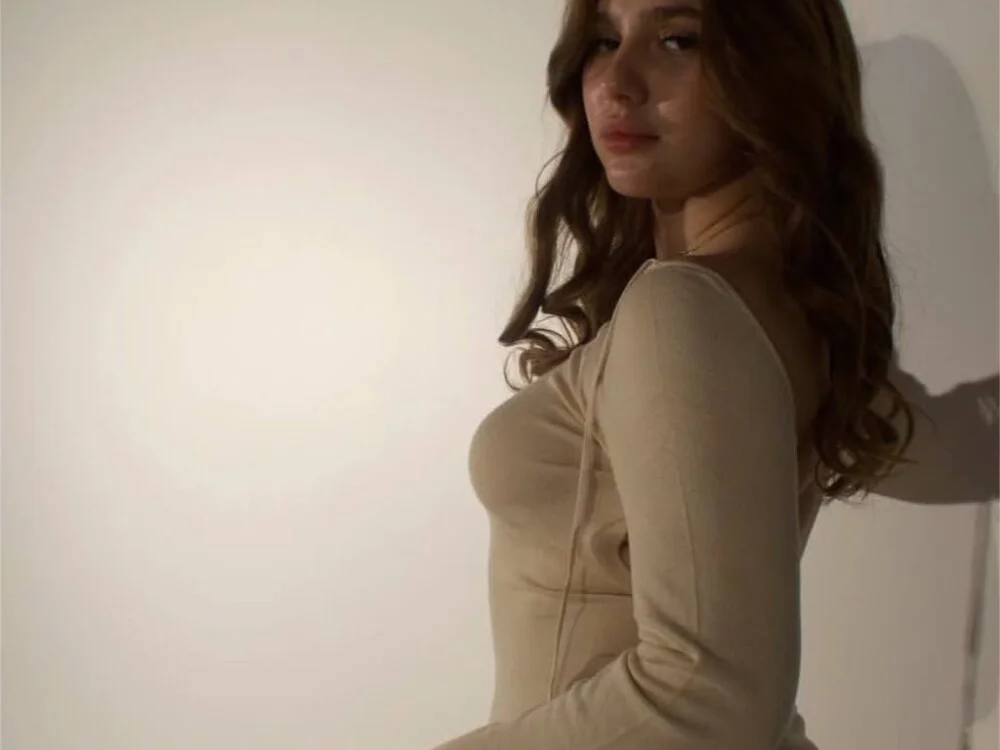 Babby_Alice Offline XXX Chat