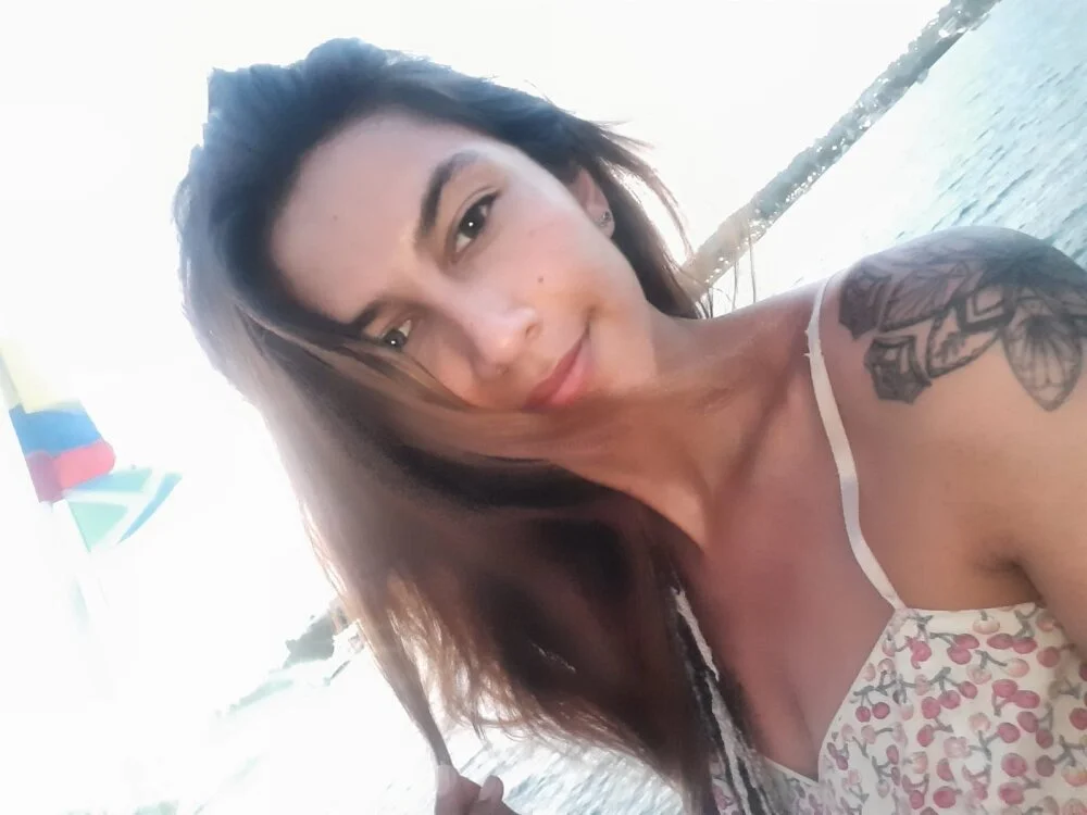 renata_angel's Offline XXX Chat