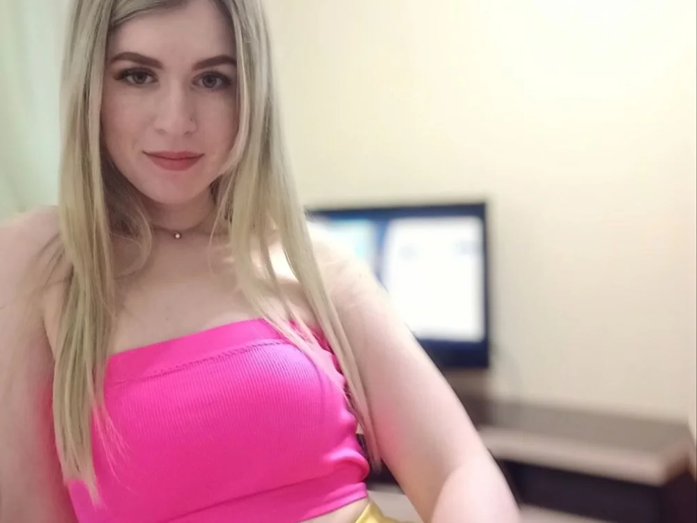 DanaCarrollf's Offline XXX Chat