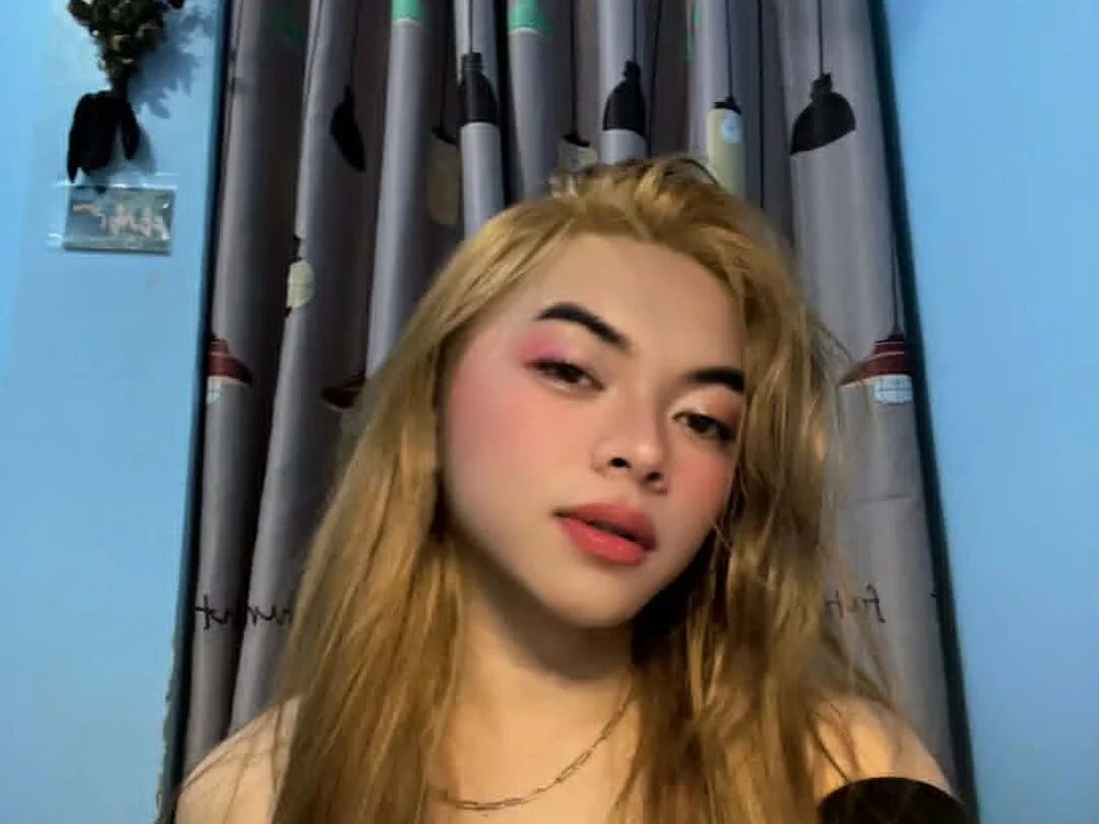 suckmedowmx Obrolan XXX Offline