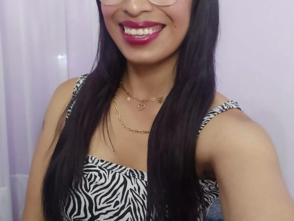 Megan_Darcy: офлайн-секс-чат