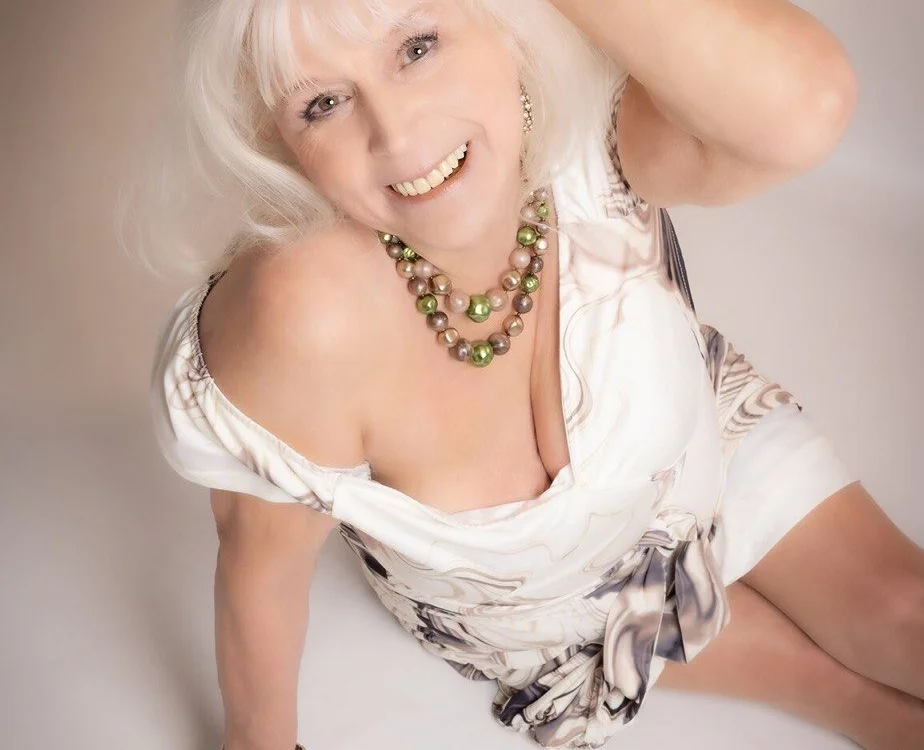 HotGrandma70's Offline XXX Chat