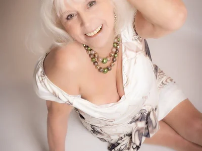 HotGrandma70 Female Blondesblowjob Free Cam Porn