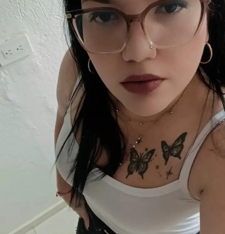Ginaalejandra's most recent online preview