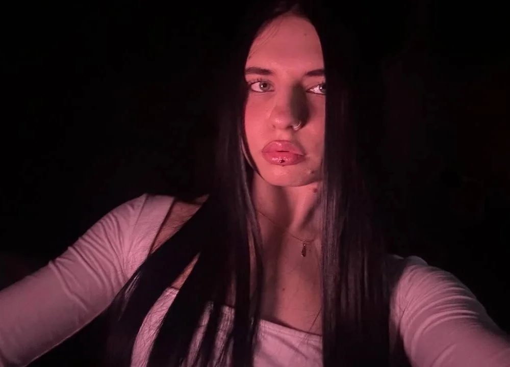 PinkieFinklea's Offline XXX Chat