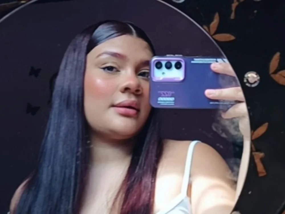 esmeralda_smith__ offline chatrum