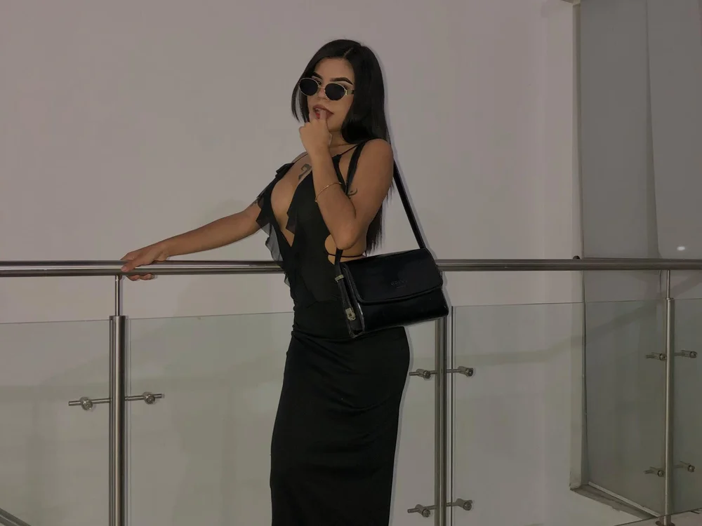 VHottiesladies' Offline XXX Chat