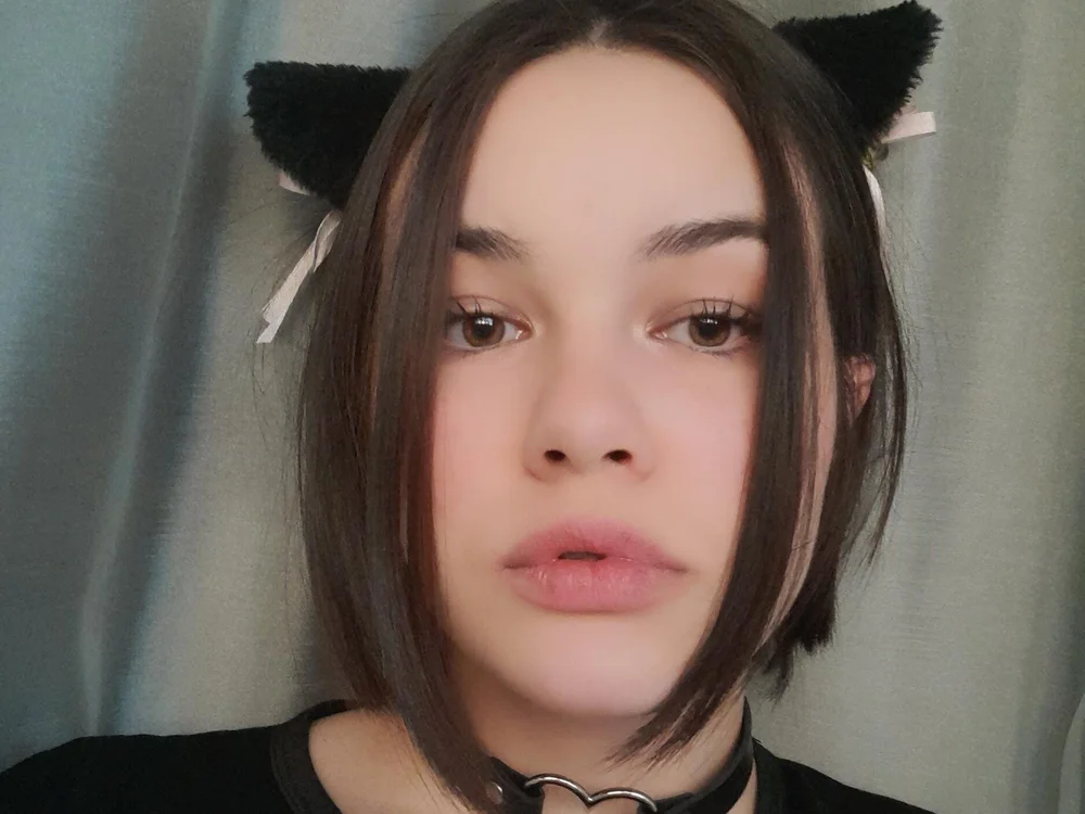ArishaWarm's Offline XXX Chat