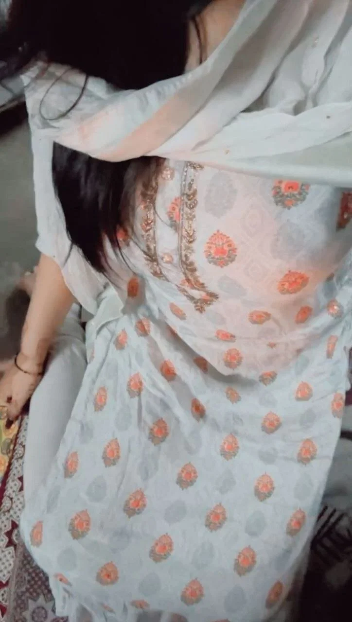 Alia6713 live webcam