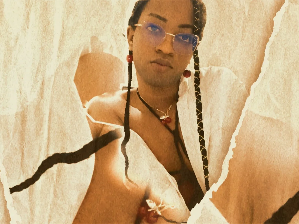 Miss_Arachne offline chatrum