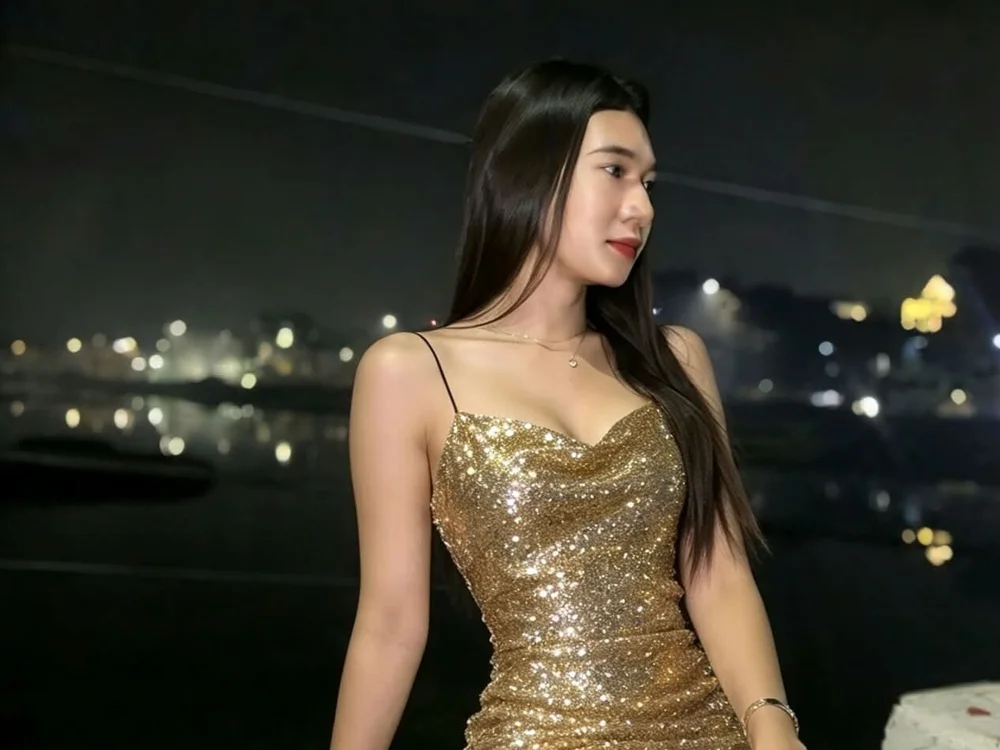 Offline XXX chat modela LovelyCum101