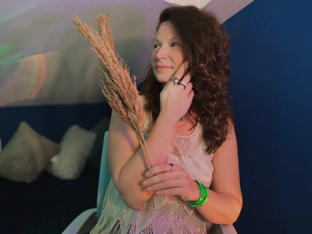 AuroraBorealis__'s Offline XXX Chat