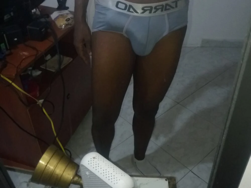 charly_vergonti1 Offline XXX-Chat