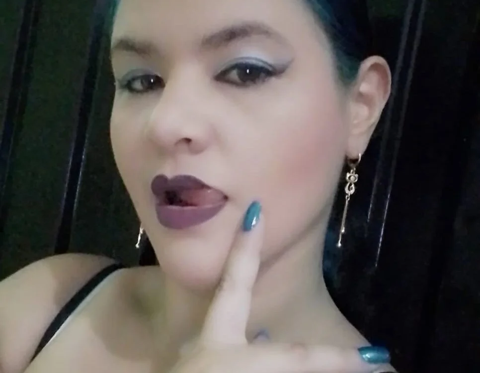 Czat XXX offline – AgathaBlue4u