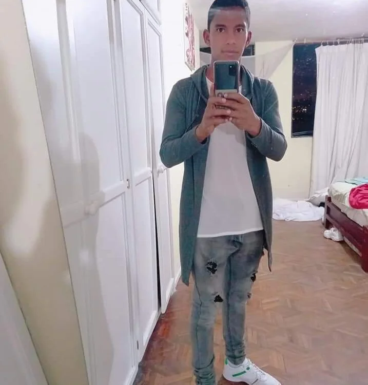 Offline chatovací místnost Demir_12