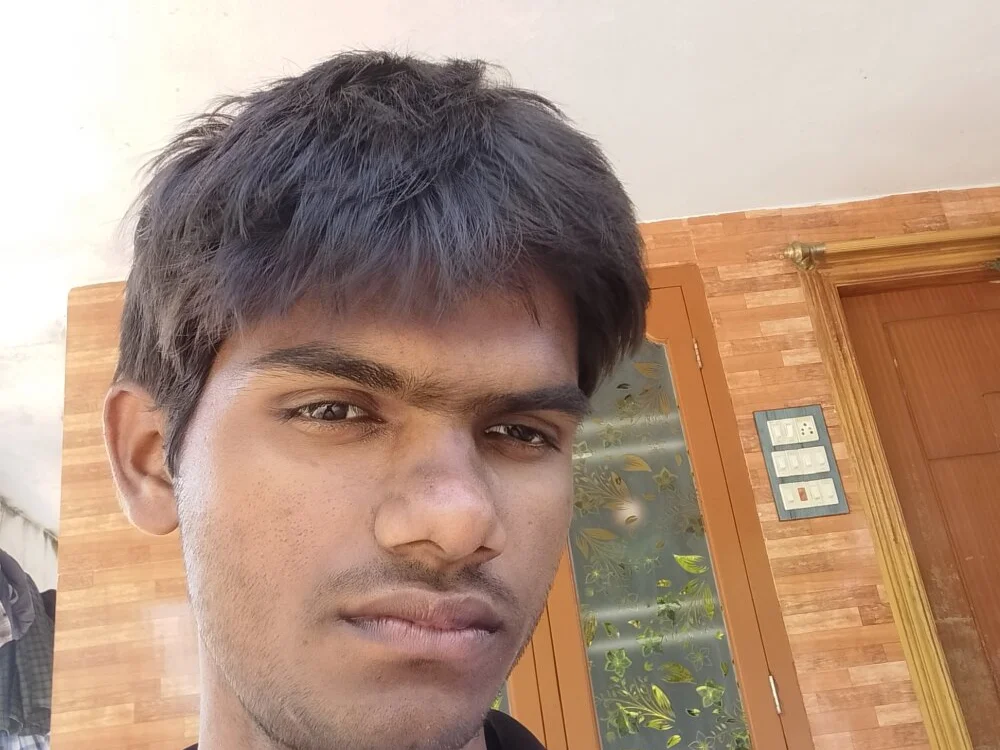 REDDY89 Adlı Modelin Çevrimdışı XXX Sohbeti