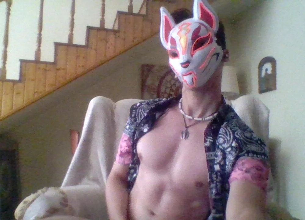 EternalUroboross Adlı Modelin Çevrimdışı XXX Sohbeti