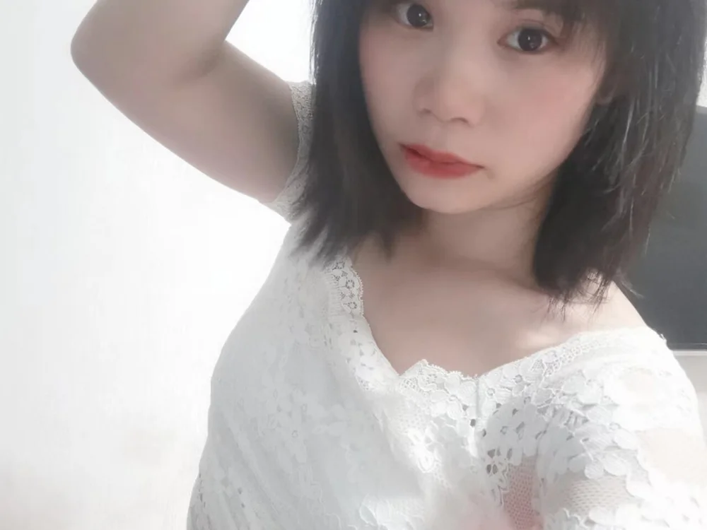 xiaolongnv520's Offline XXX Chat