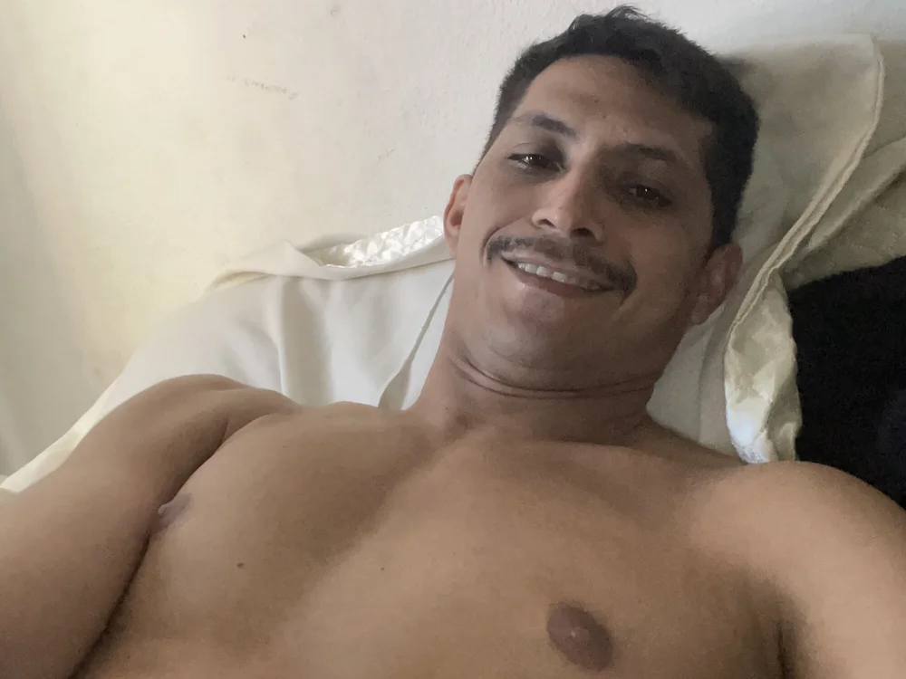 carinhosozs Offline XXX-chat