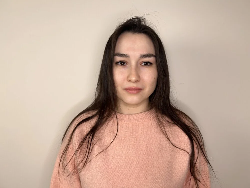 LoretaEvans' Offline XXX Chat