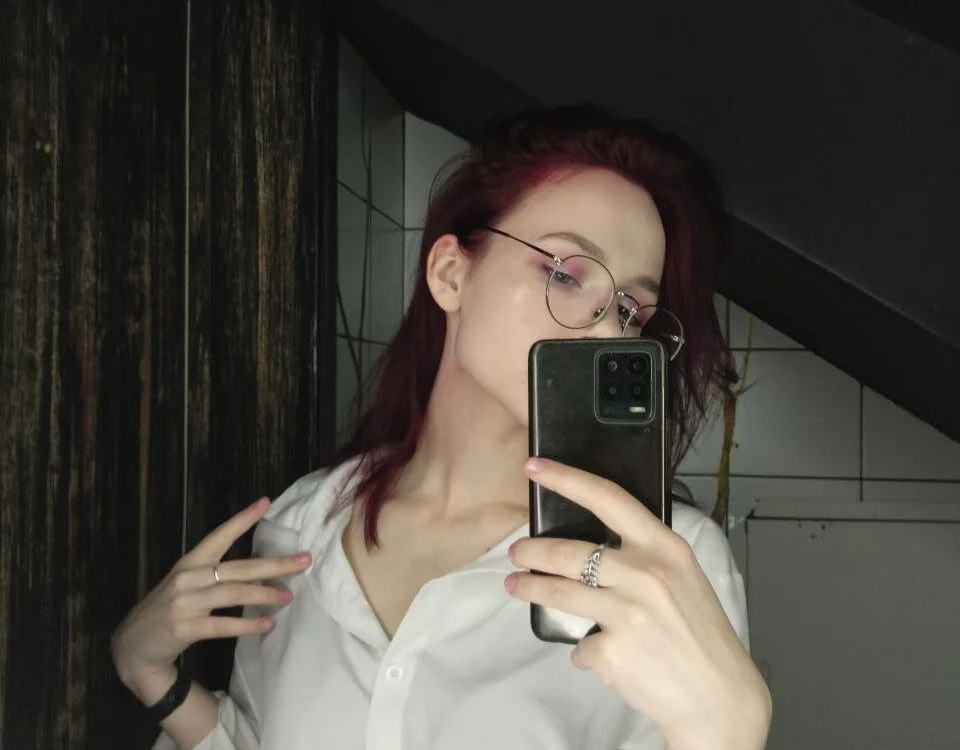 MaryPatrick's Offline Chat Room