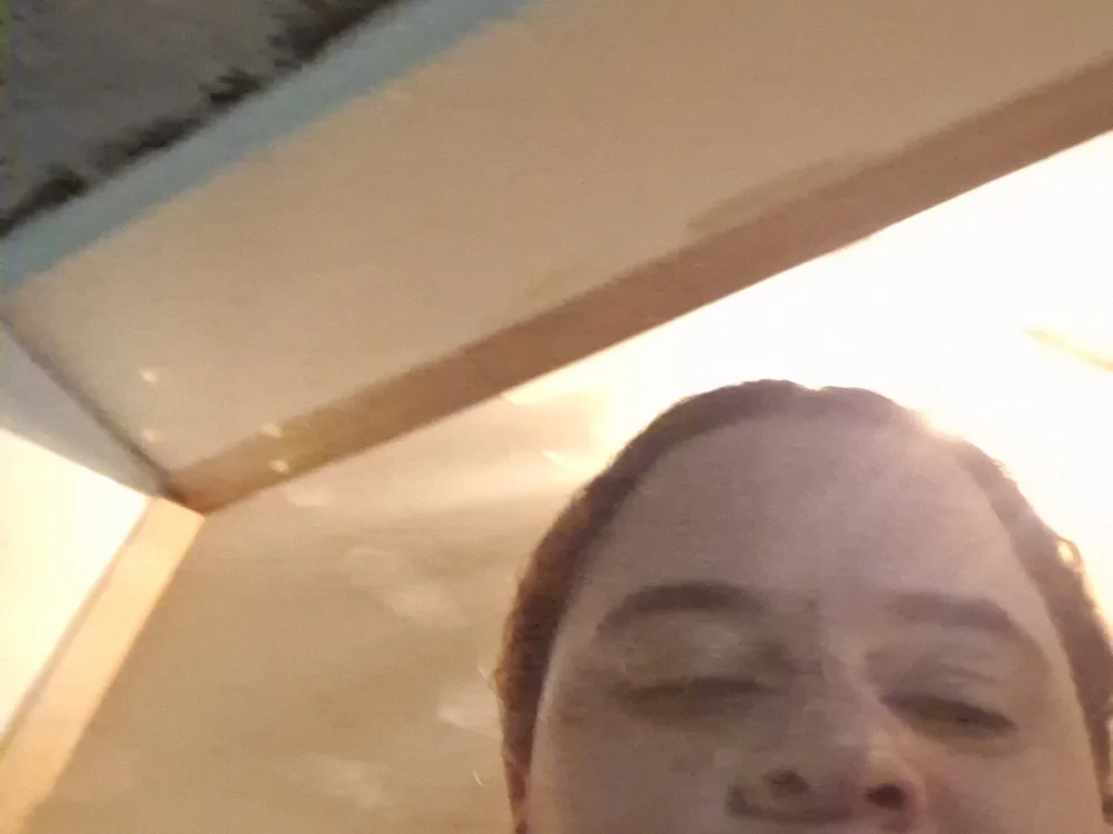 fuckonlow's Offline Chat Room