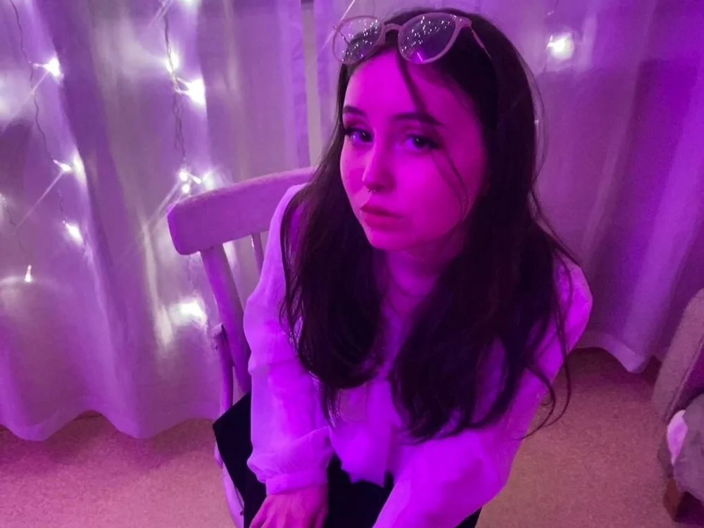 YasminCharlie's Offline XXX Chat