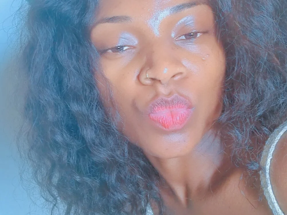 Офлайн-чат XXX Mareinesoleil