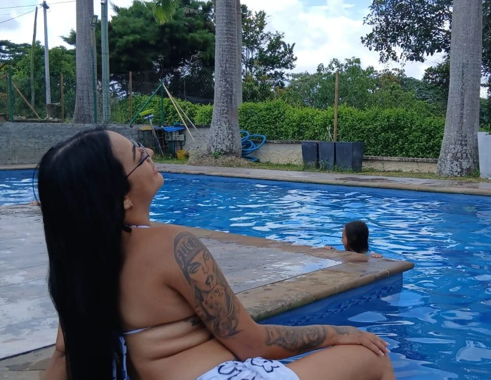 Skarlett_hot_ Adlı Modelin Çevrimdışı XXX Sohbeti