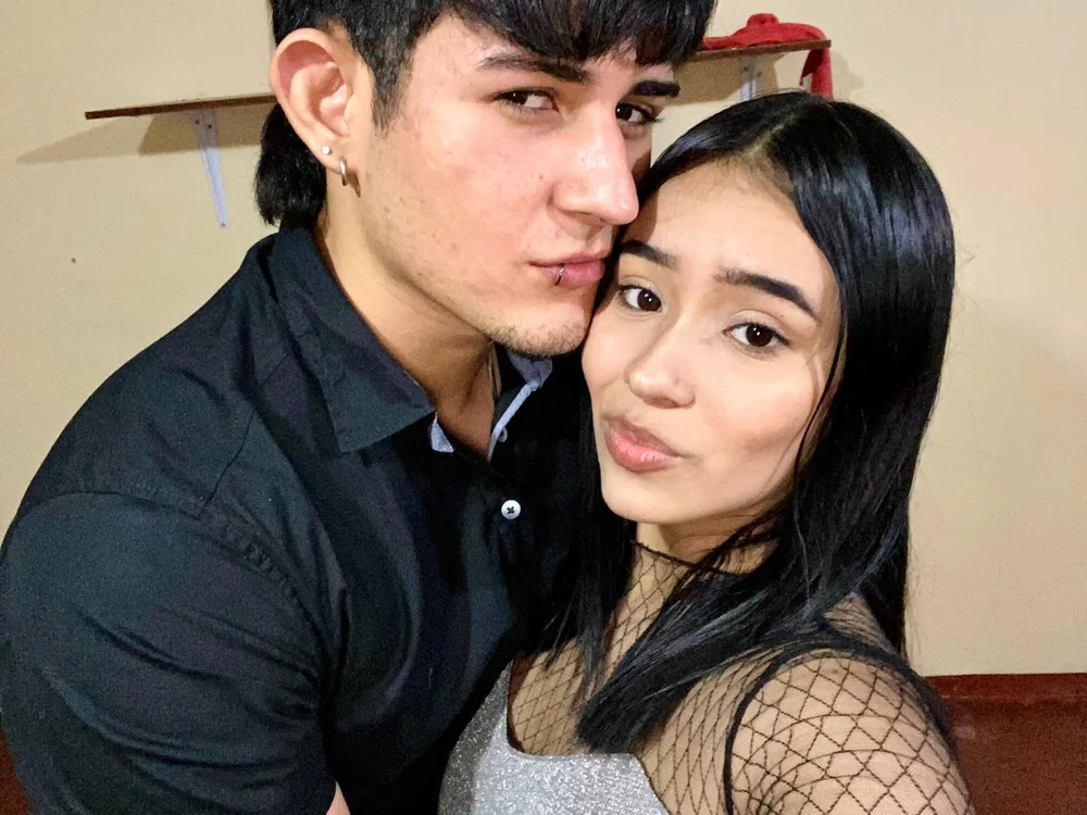 sun_and_moon_123's Offline XXX Chat