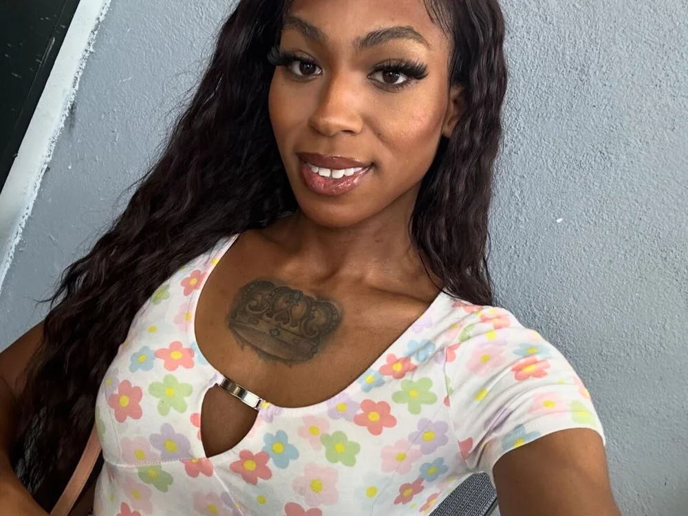 jayluvbee's Offline Chat Room