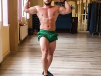 MichaelRagnar_ Adlı Modelin Canlı XXX Sohbeti