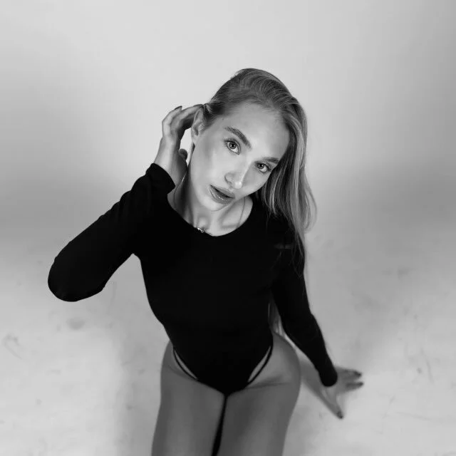 LeilaBilberry's Offline XXX Chat