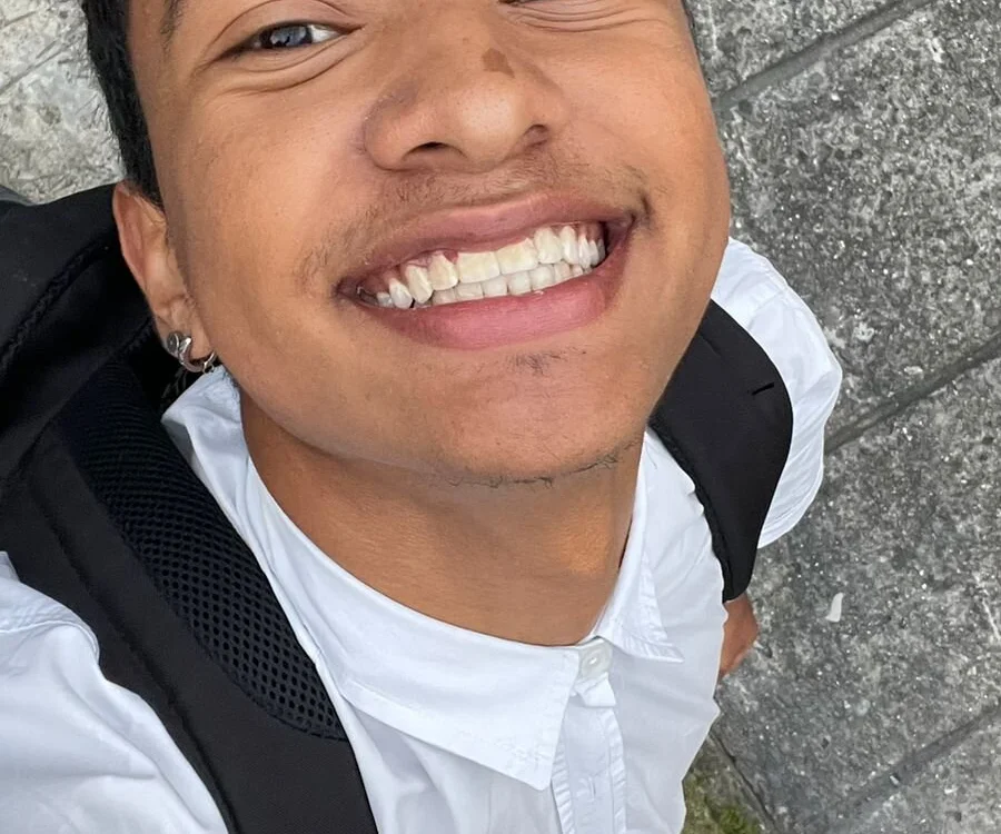 Richard_Price Offline XXX-Chat