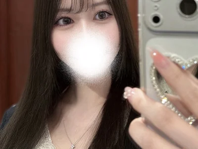 salachan_v on StripChat