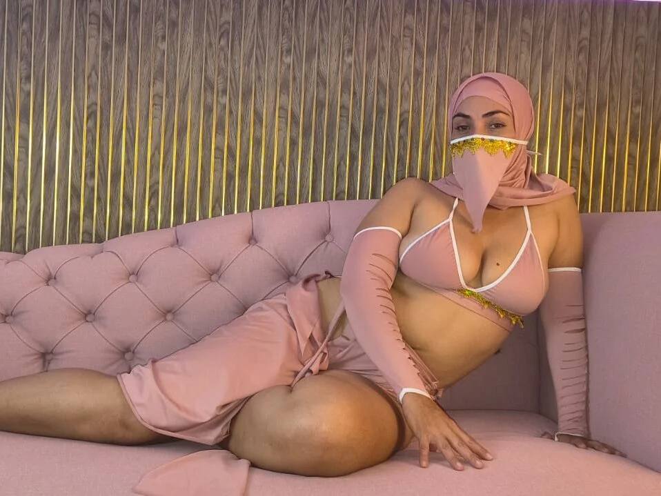 Amina_AlZahra's Offline XXX Chat