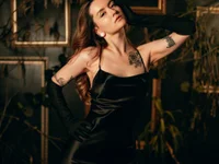 دردشة EmiliaKallin الجنسية المباشرة